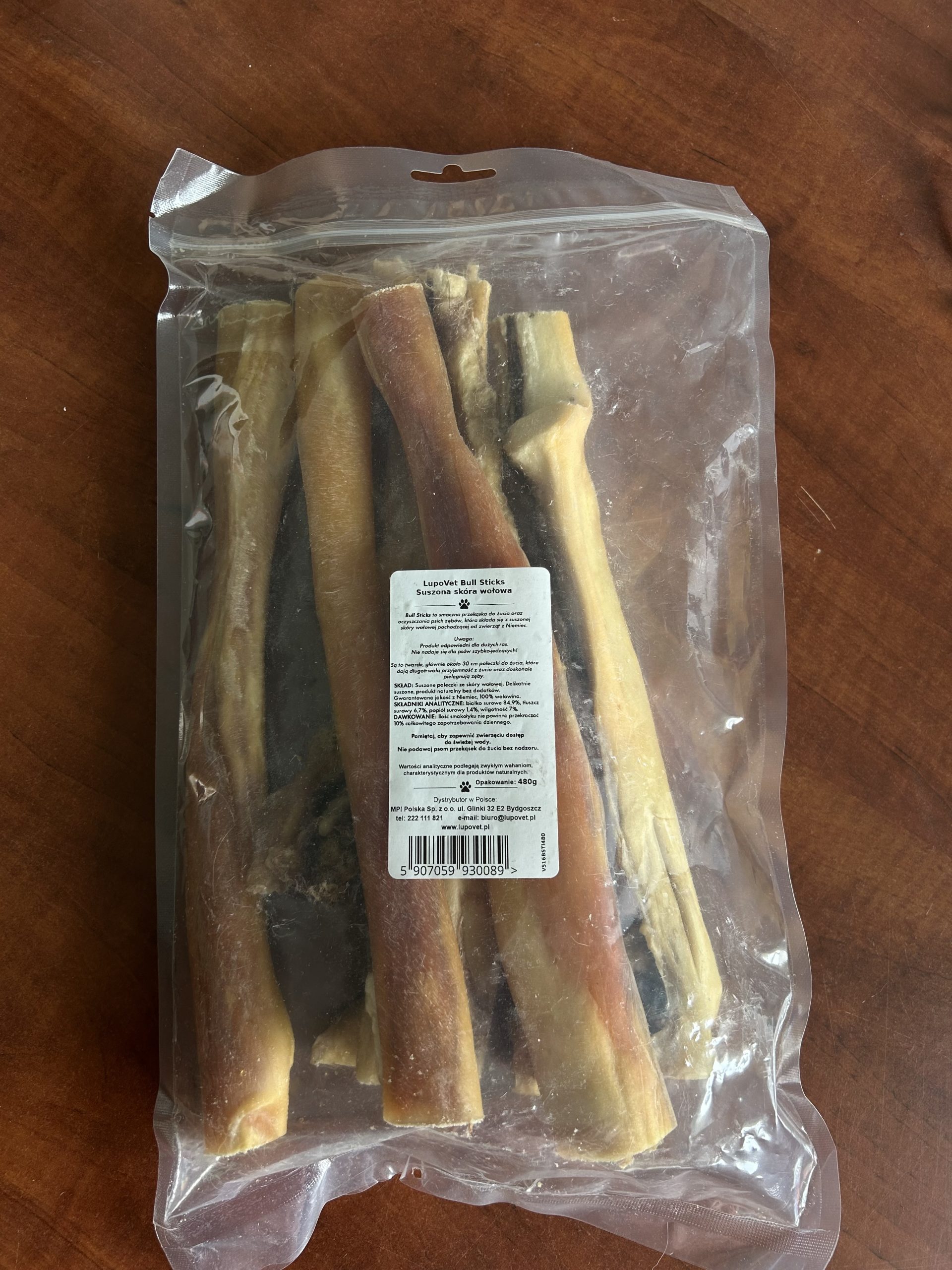 Bull Sticks - suszona skóra wołowa do żucia i oczyszczania zębów dla dużych ras - OPAKOWANIE USZKODZONE W TRANSPORCIE, PRODUKT PEŁNOWARTOŚCIOWY - obrazek 2